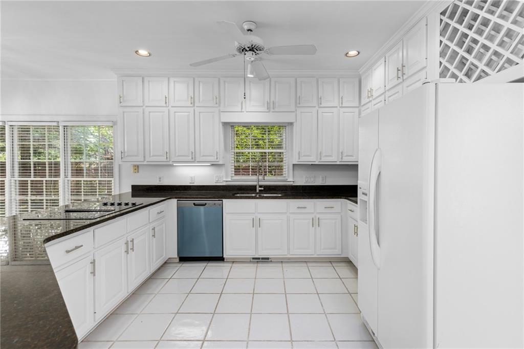 9165 Tuckerbrook Lane