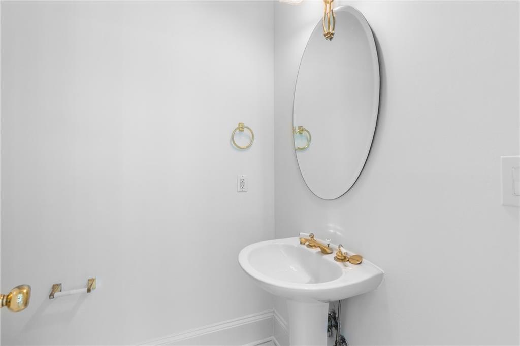 9165 Tuckerbrook Lane