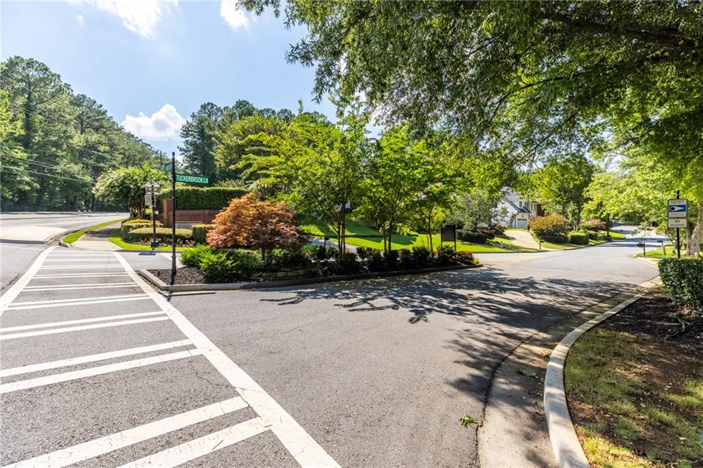 9165 Tuckerbrook Lane