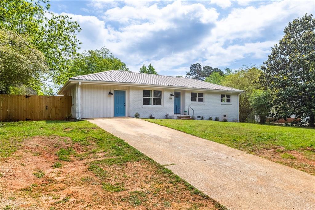 1755 Rockbridge Road NW