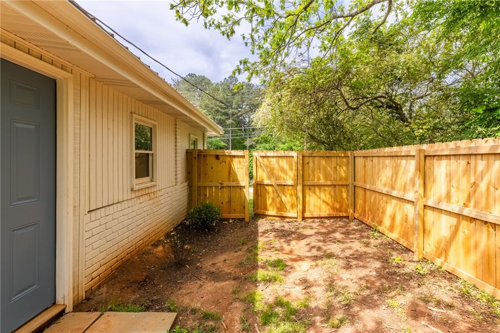 1755 Rockbridge Road NW