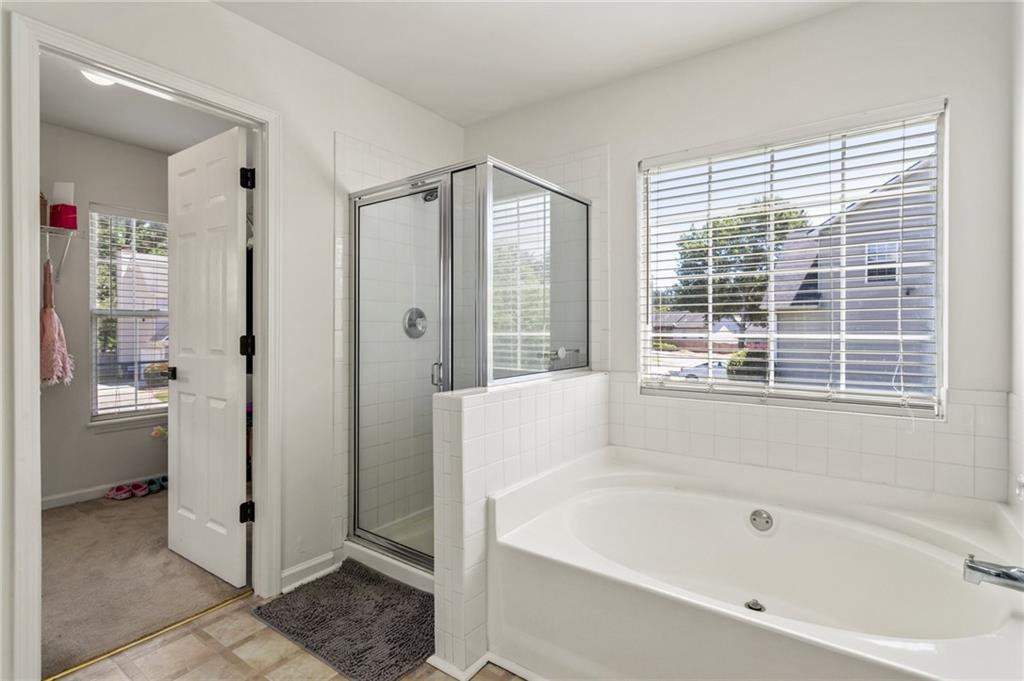 209 Courtland Oaks Drive SW