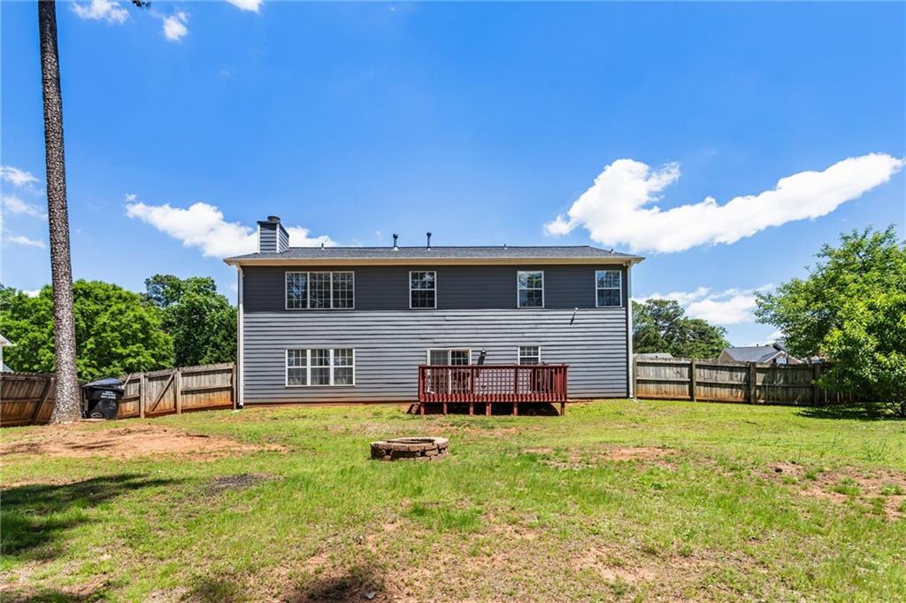 209 Courtland Oaks Drive SW