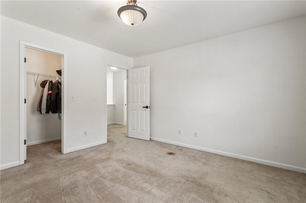 209 Courtland Oaks Drive SW