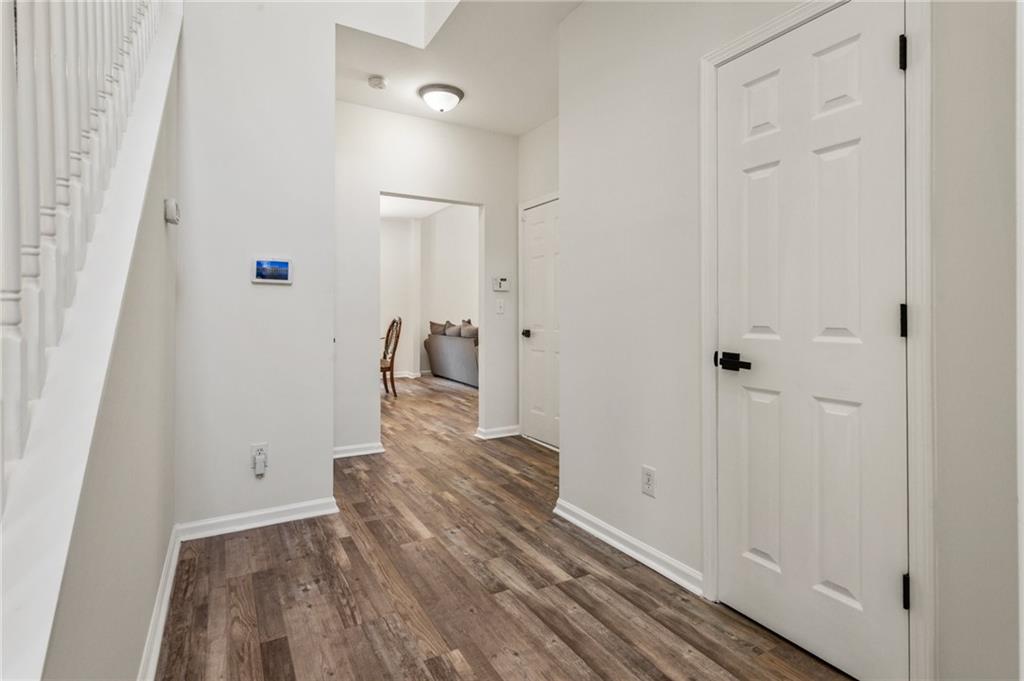 209 Courtland Oaks Drive SW