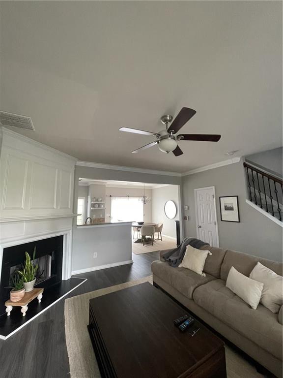 1006 Prestwyck Court