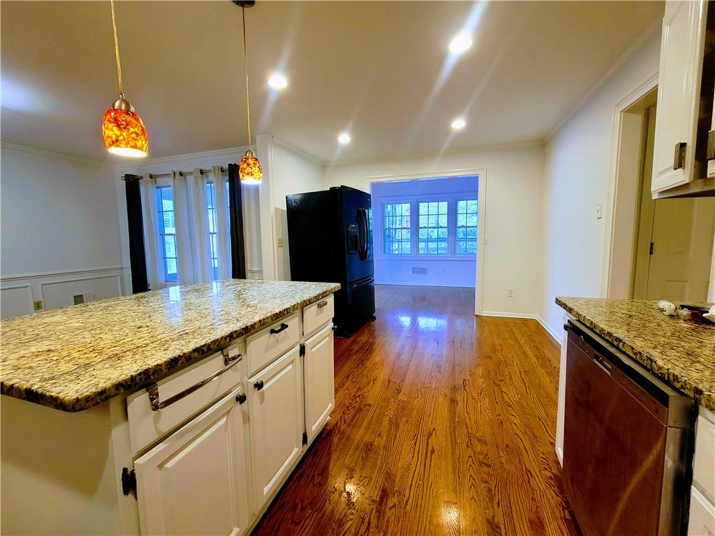 4503 Hunters Terrace