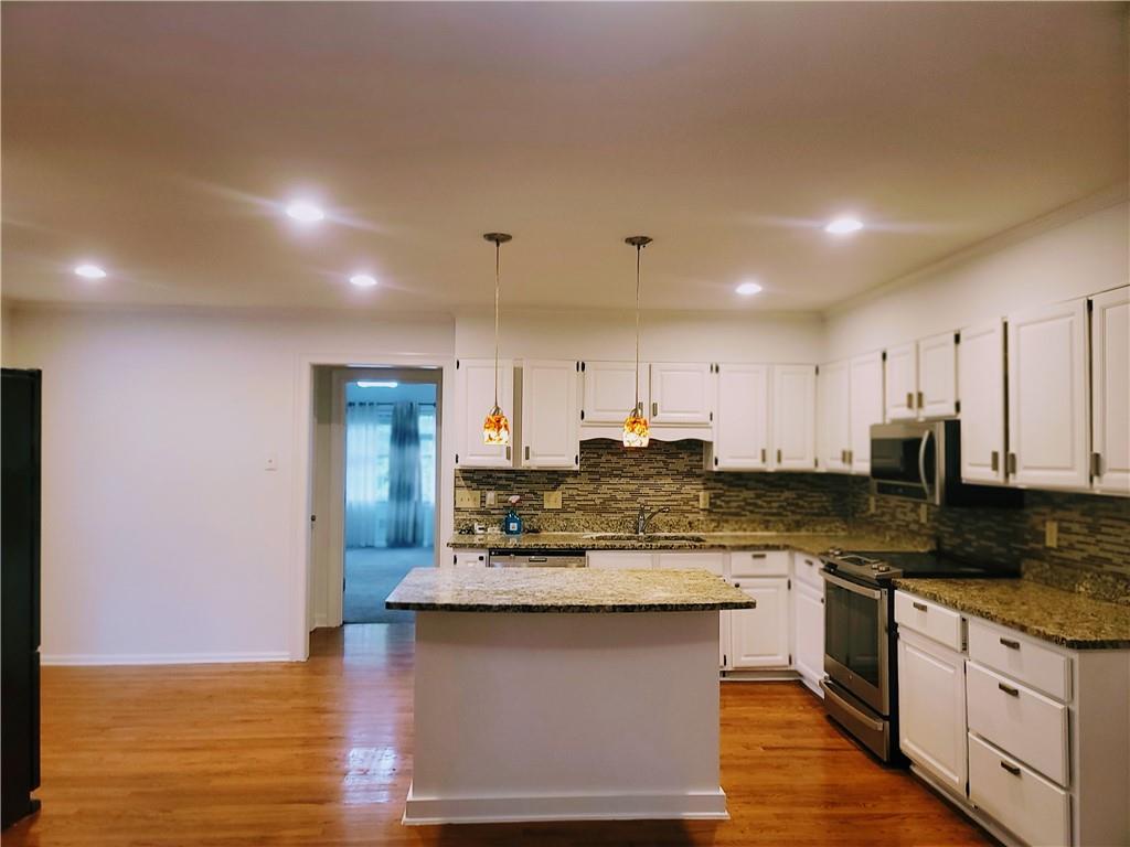 4503 Hunters Terrace