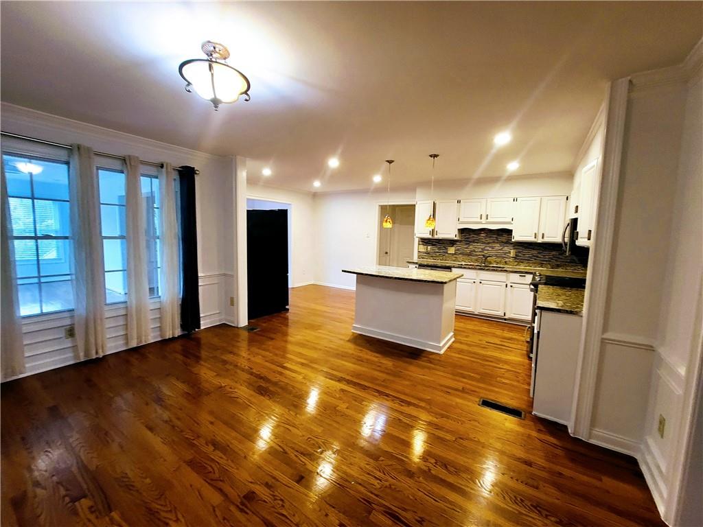 4503 Hunters Terrace