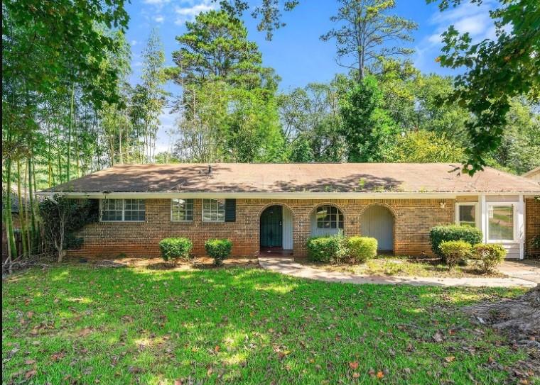 2830 Knollview Drive