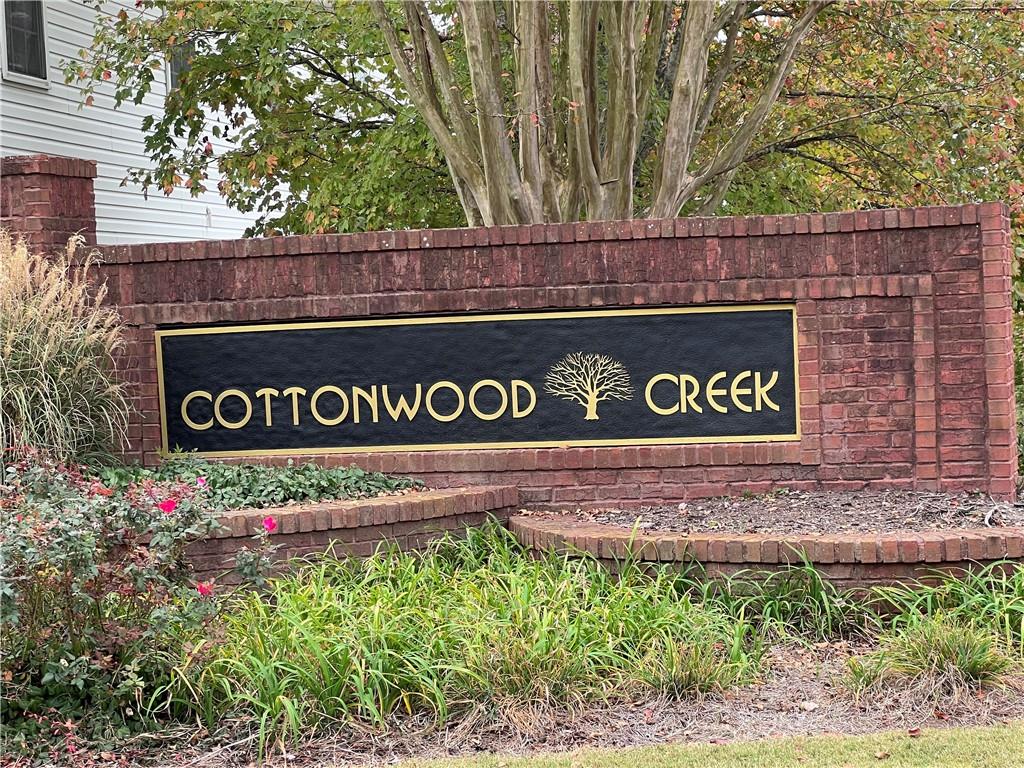 224 Cottonwood Creek