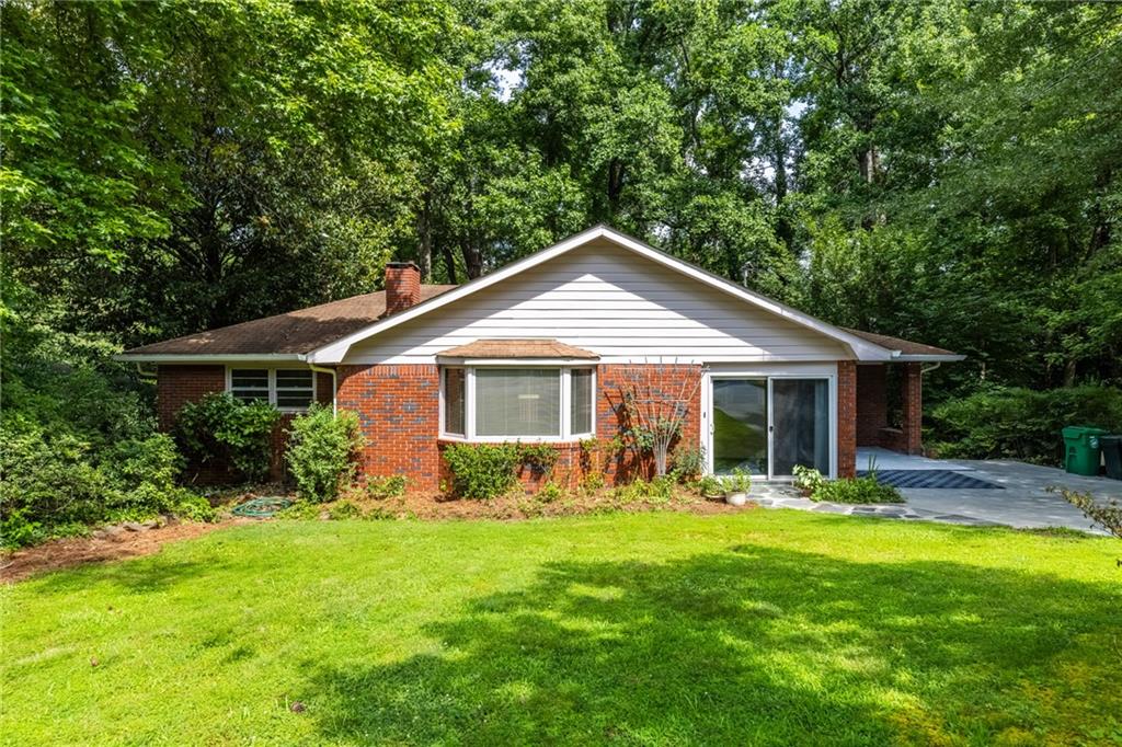 1102 Rogeretta Drive NE