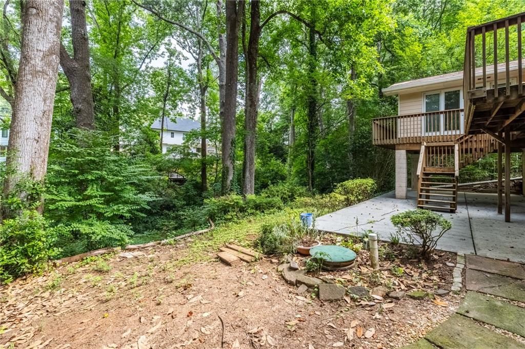 1102 Rogeretta Drive NE