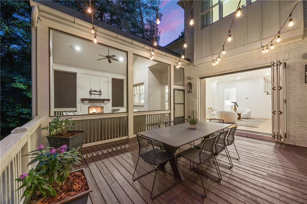 803 Courtenay Drive NE