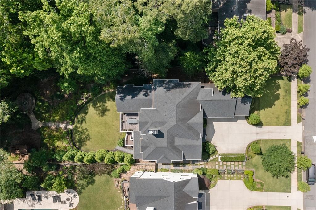 803 Courtenay Drive NE