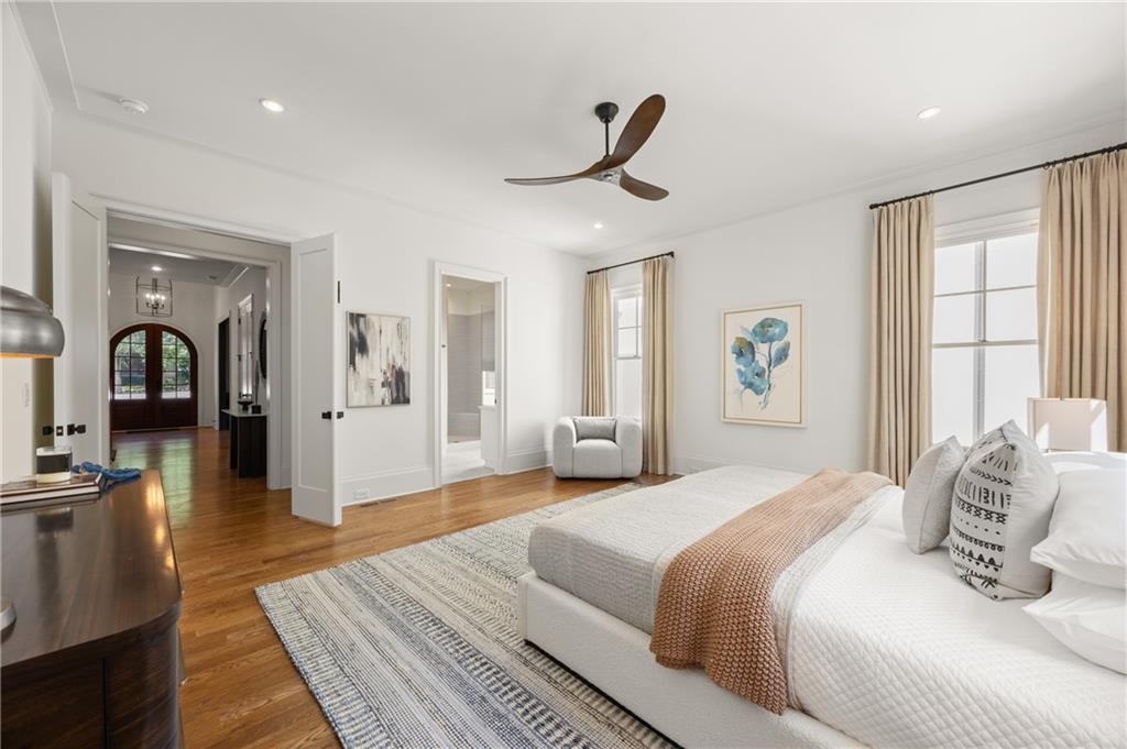 803 Courtenay Drive NE