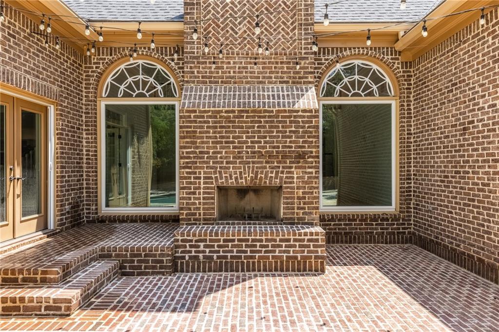 1001 Quaker Ridge Way