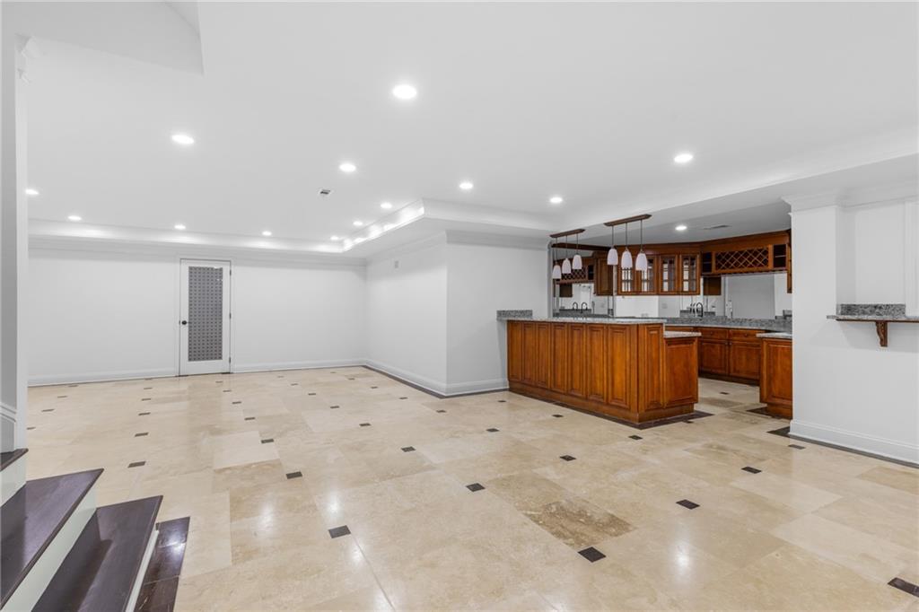 1001 Quaker Ridge Way