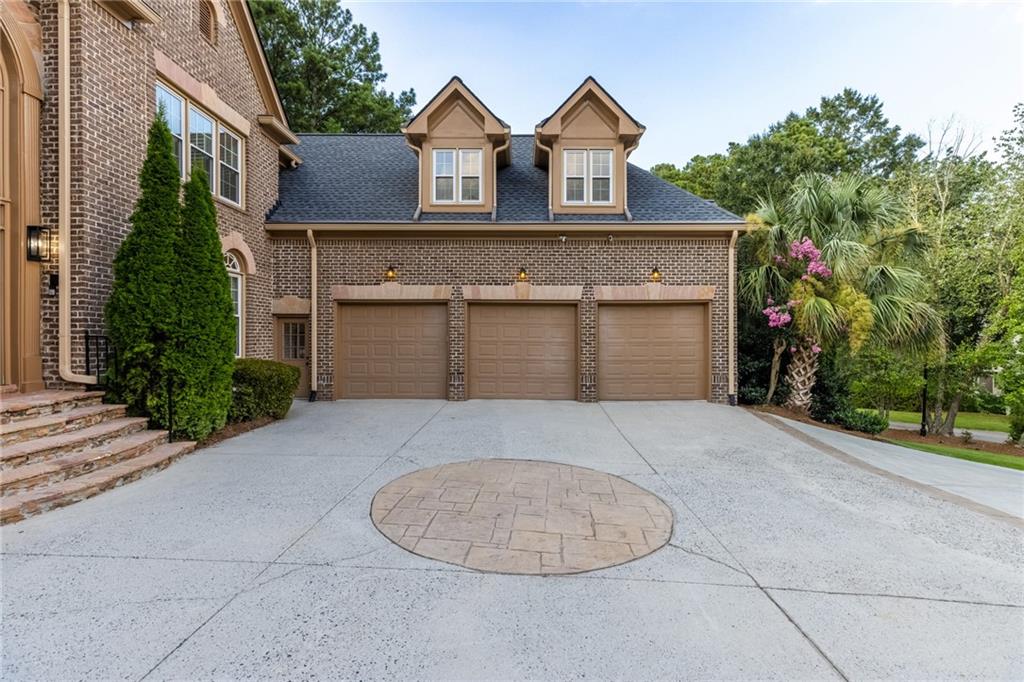 1001 Quaker Ridge Way