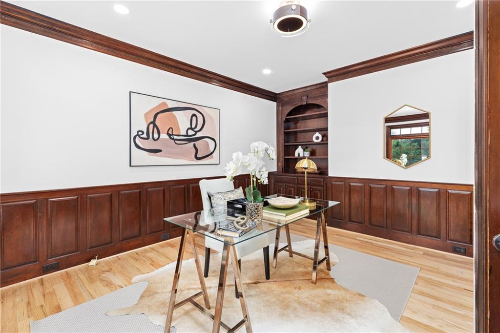 1001 Quaker Ridge Way