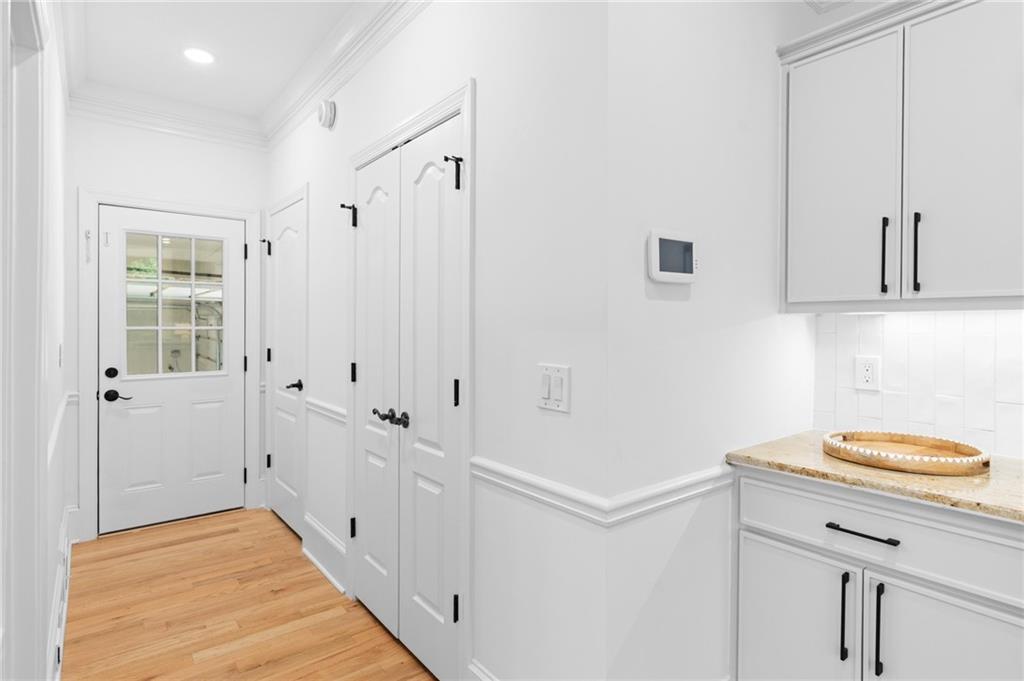 1001 Quaker Ridge Way