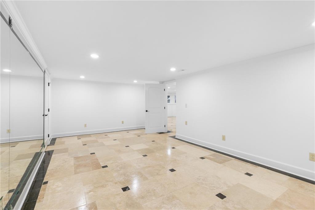 1001 Quaker Ridge Way