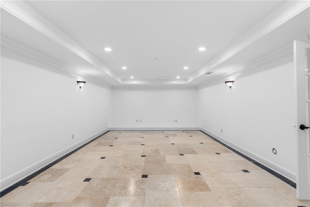 1001 Quaker Ridge Way