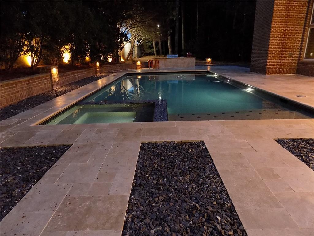 1001 Quaker Ridge Way