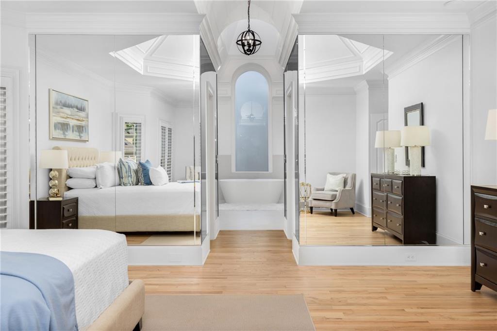 1001 Quaker Ridge Way