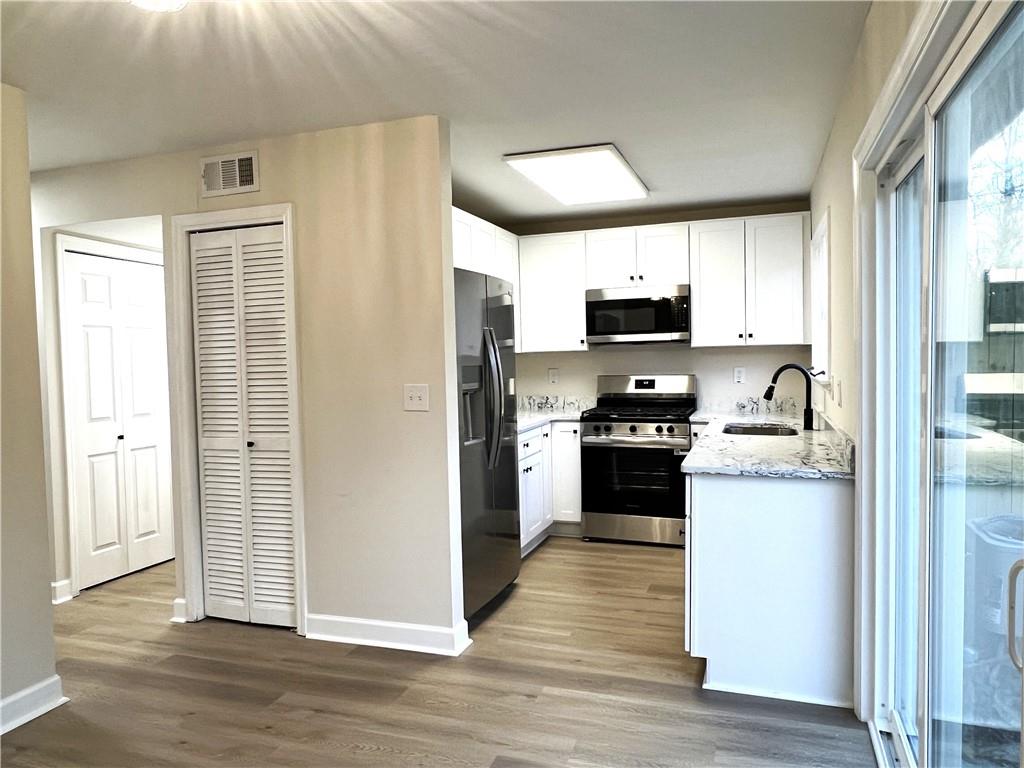 1807 Ashborough Circle SE Unit B