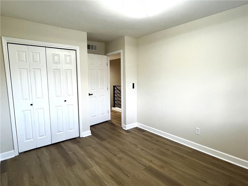 1807 Ashborough Circle SE Unit B