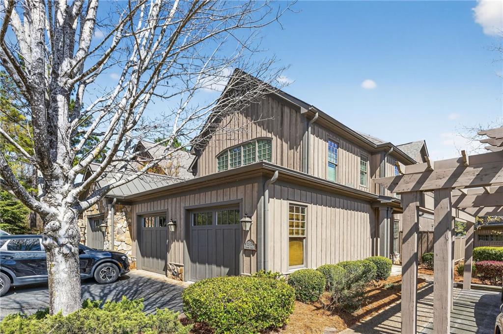 125 Arbors Lane Unit D