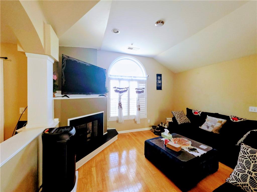 4008 Orchard Hill Terrace