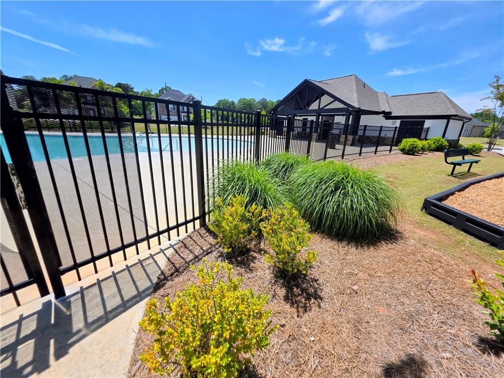 3518 English Elm Way