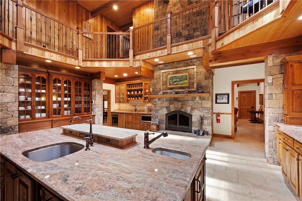 230 Woodside Lane