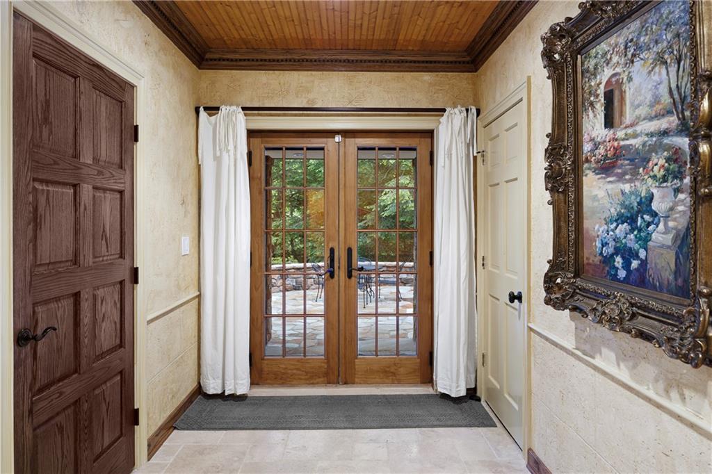 230 Woodside Lane