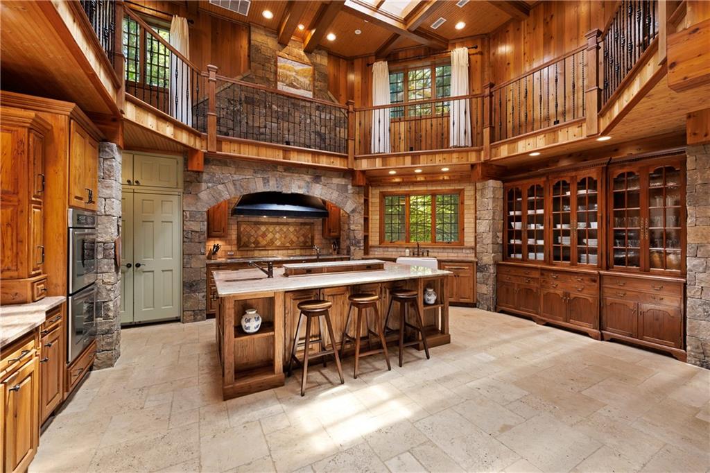 230 Woodside Lane