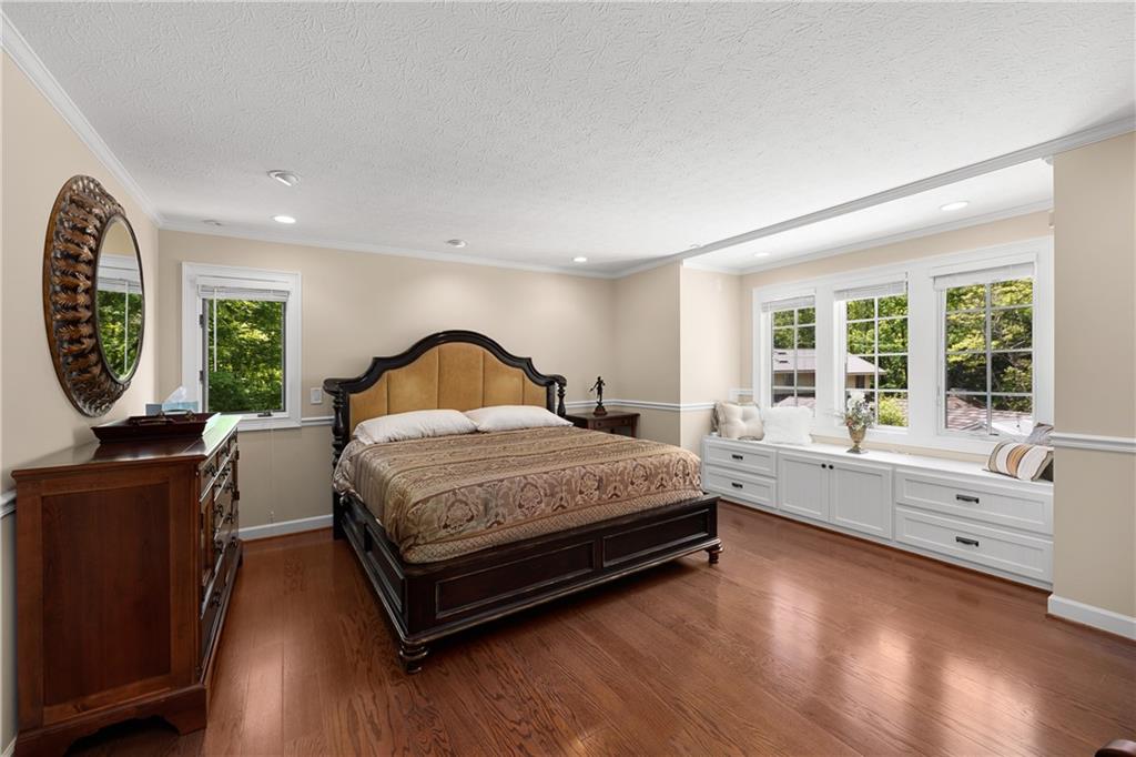 230 Woodside Lane