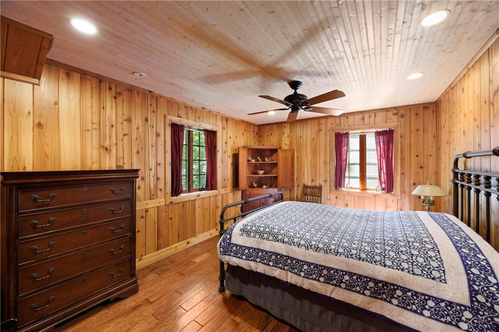 230 Woodside Lane
