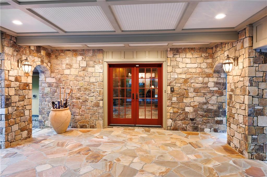 230 Woodside Lane