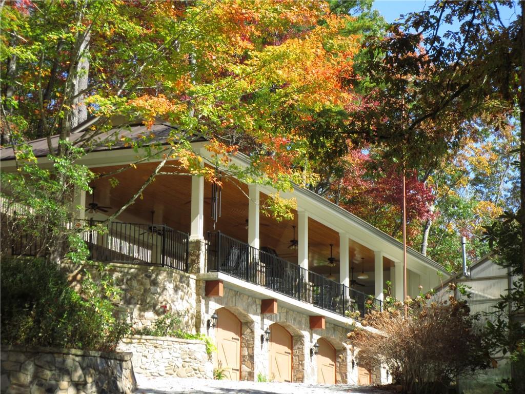 230 Woodside Lane