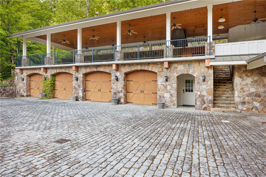 230 Woodside Lane