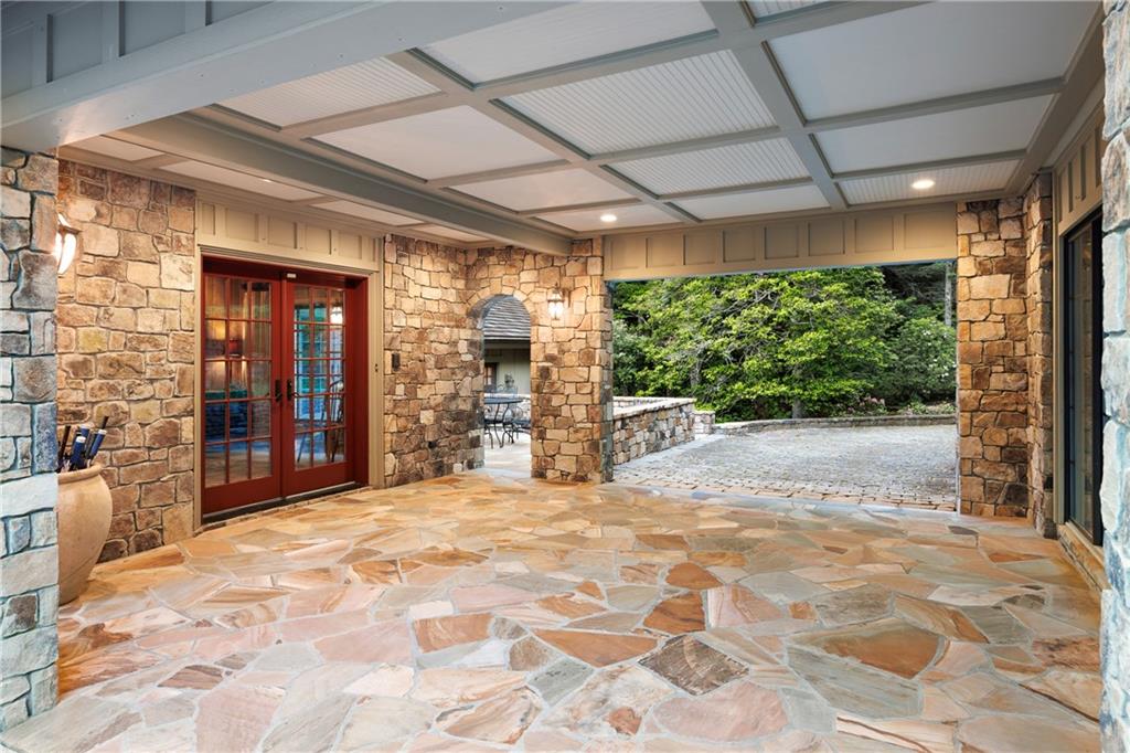 230 Woodside Lane