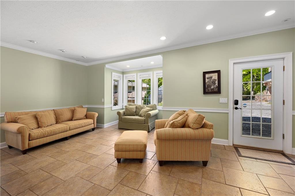 230 Woodside Lane