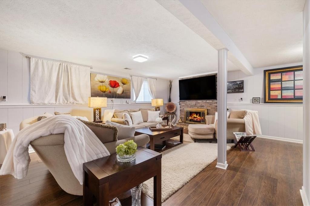 10455 Worthington Hills Manor