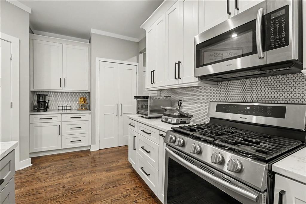 1919 Pilgrim Mill Circle