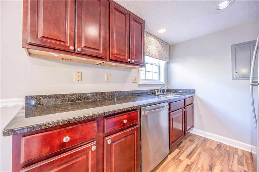6900 Roswell Road Unit #L4