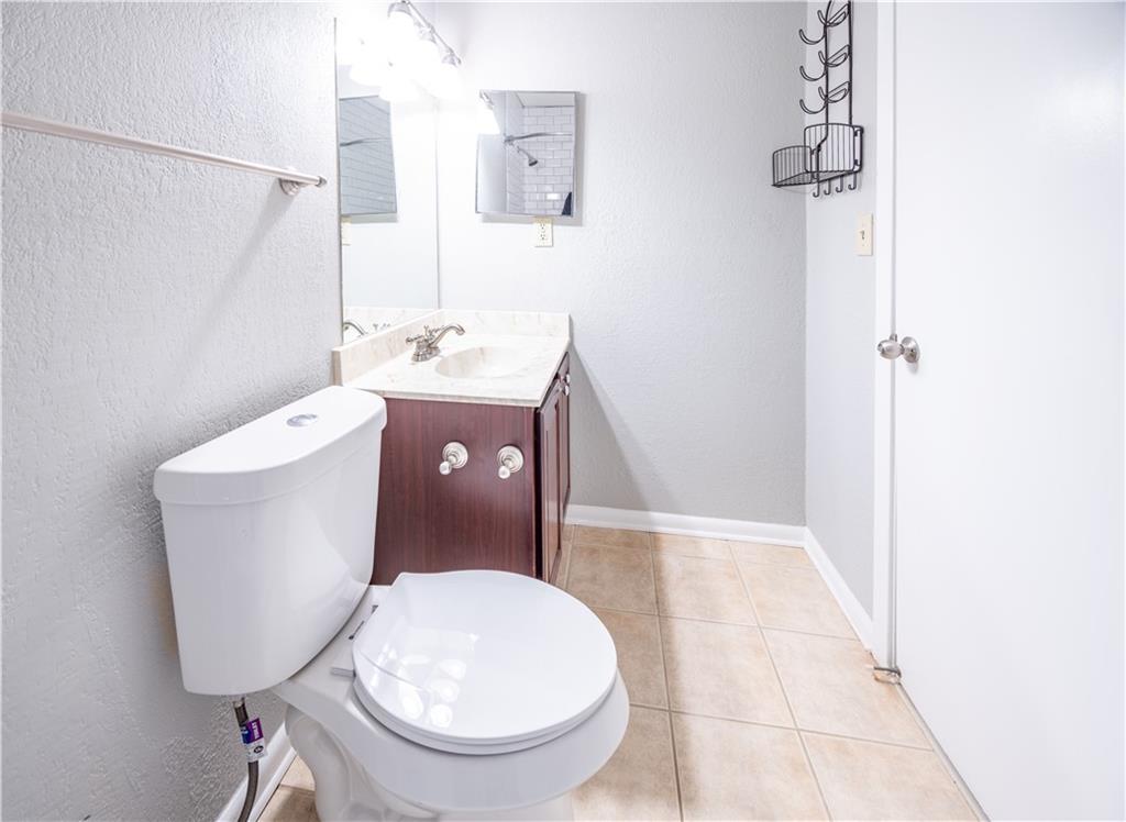 6900 Roswell Road Unit #L4