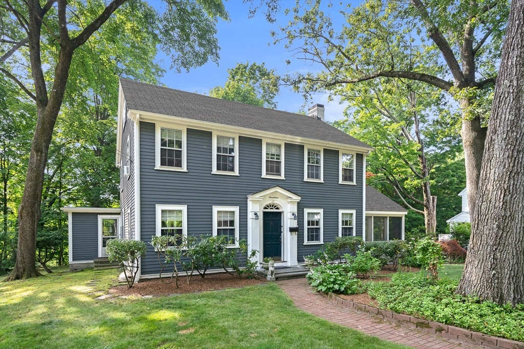 17 Colburn Rd