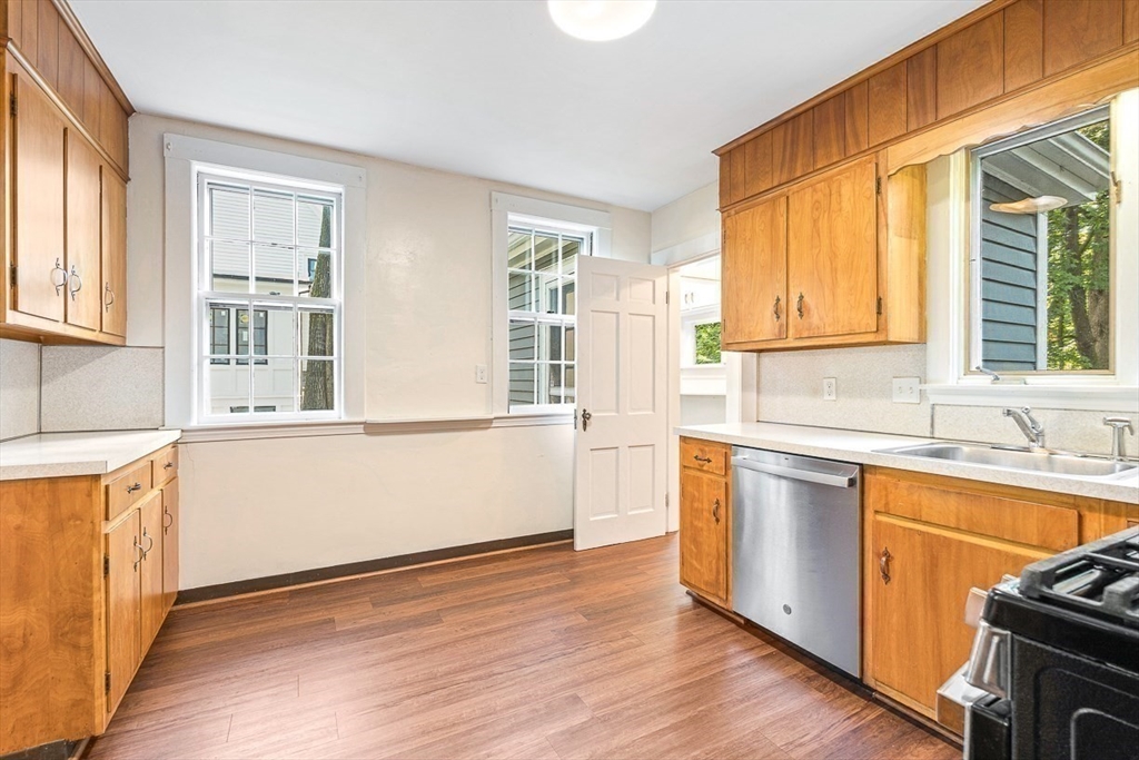 17 Colburn Rd